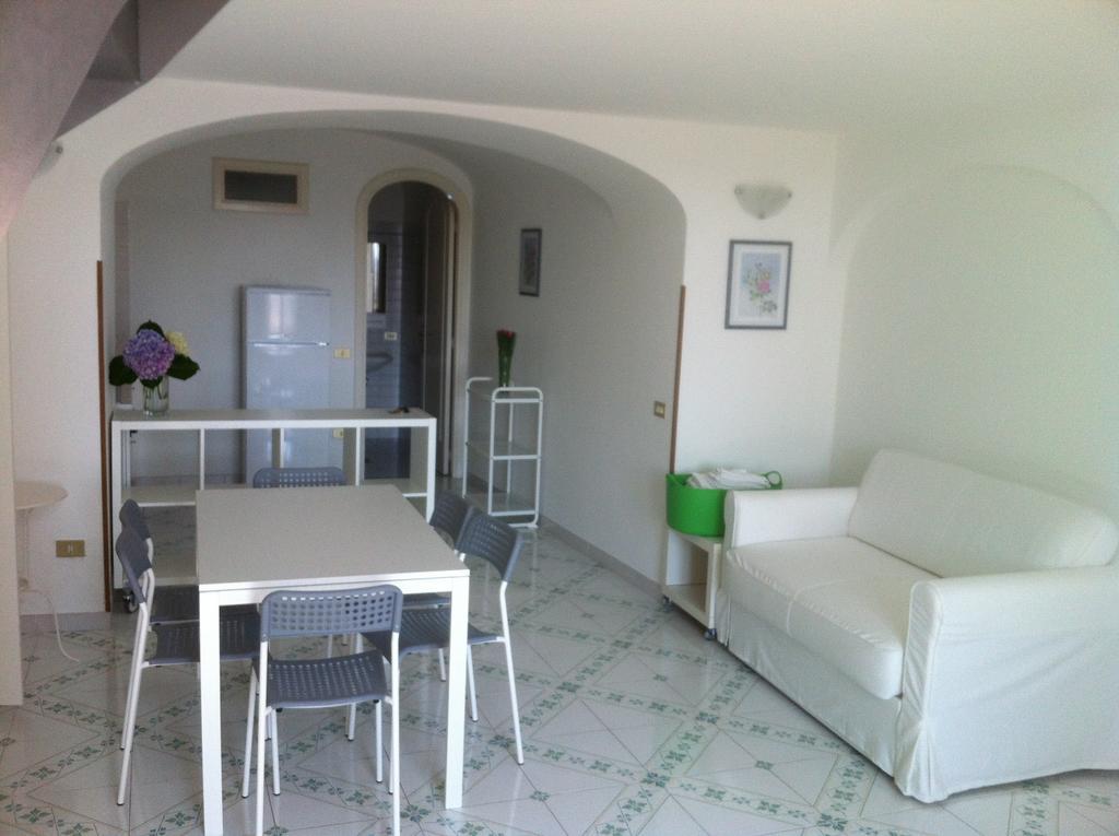 Palazzo Damelio Apartment Scala Room photo